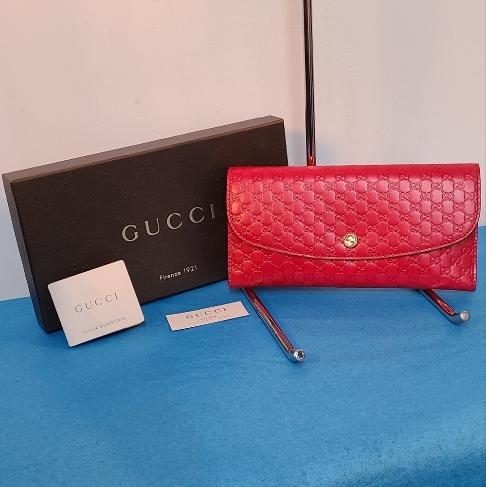 NIB Gucci Red Micro Shima Long Wallet